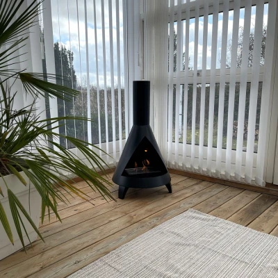 Salem Steel Bio Fire by ScandiFlames – a black bioethanol stove with a wood burner design, offering a cosy ambience and efficien