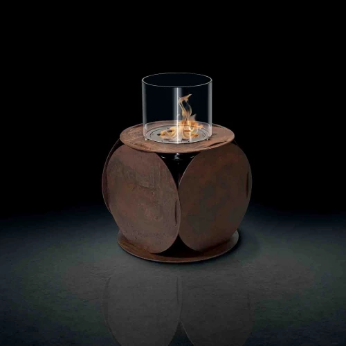 Lira Corten Steel bioethanol fireplace by GlammFire, featuring a modern corten steel finish with manual operation.