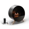 Bubble Floor bioethanol fireplace in black, freestanding with automatic control and a 4.5-hour burn time.